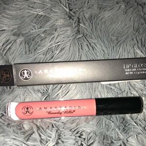 Anastasia Beverly Hills lip gloss Maui